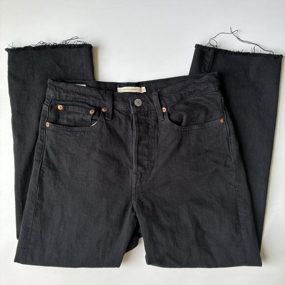 Levi’s Premium Wedgie Straight Leg Jeans Black Raw Hem Womens Size 27 Button Fly - Picture 3 of 16